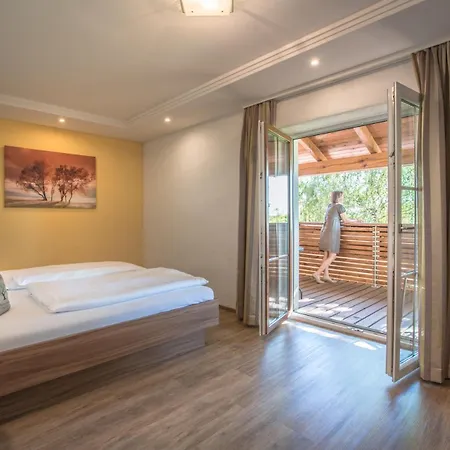 Sachsenbucherhof Homestay